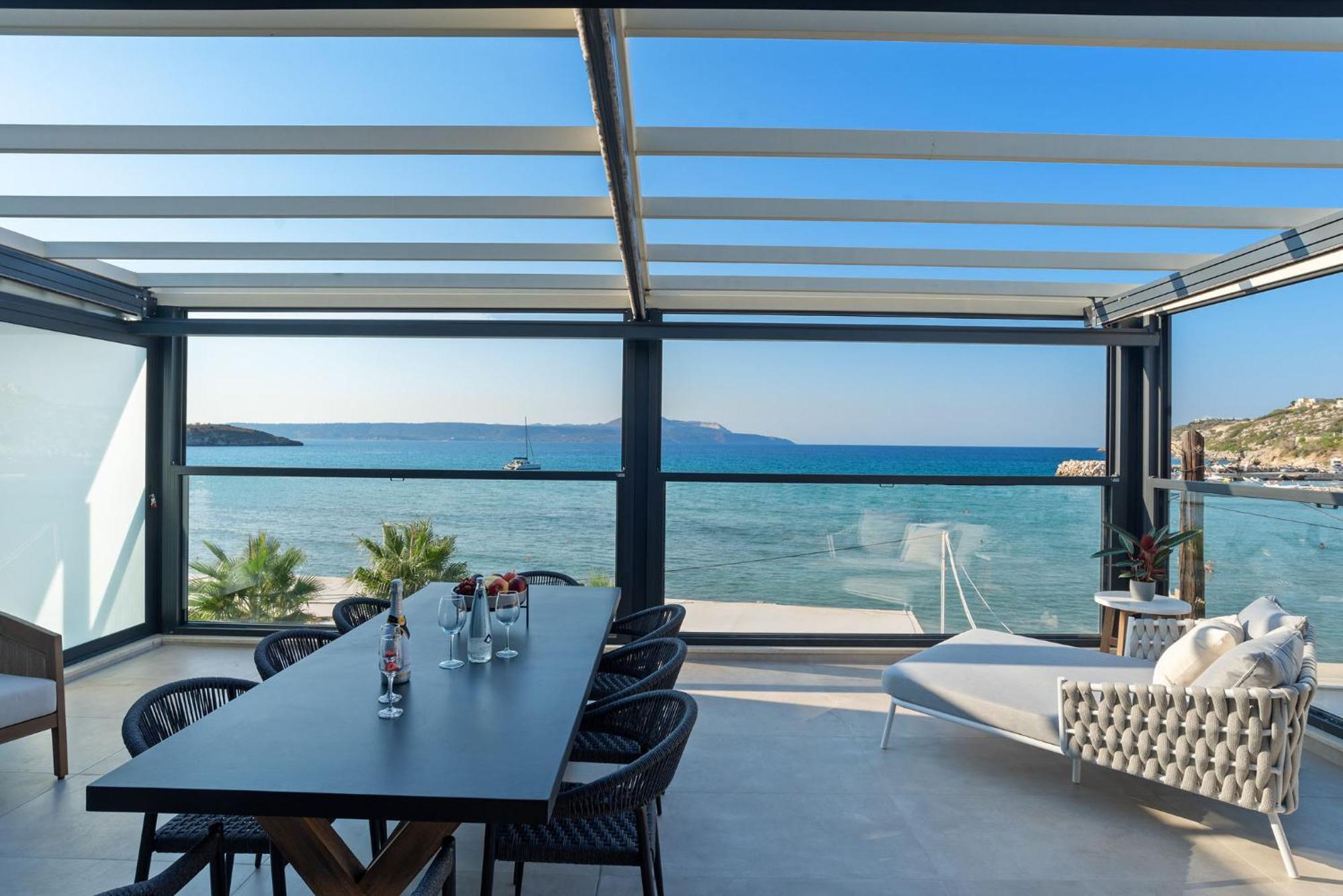 Peristeres Luxury Apartment Next To The Sea - By Apokoras Villas Almirida Eksteriør billede